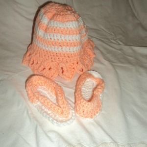 Baby Sun Hat and Sandals 0-9 mos